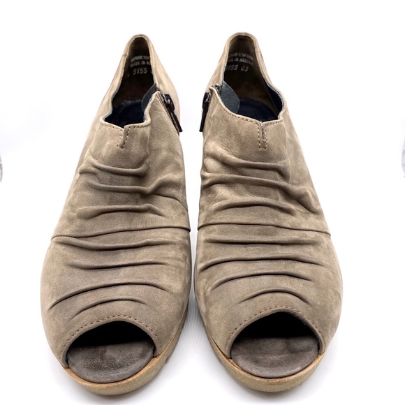 Like new Paul Green open toe booties - Picture 4 of 6